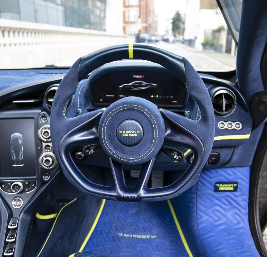 Панель приборов McLaren 720S First Edition by Mansory 2018 года  (UK) (фото 15 из 40)